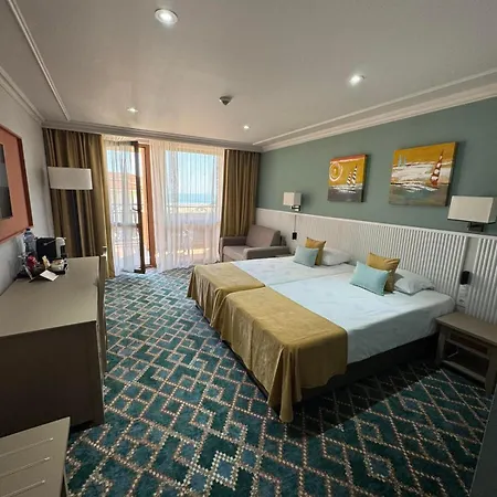 Hvd Clubhotel Miramar Rezort 4*
