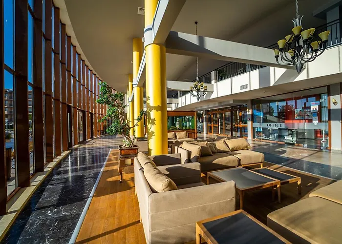 Hvd Clubhotel Miramar Здравен курорт Обзор