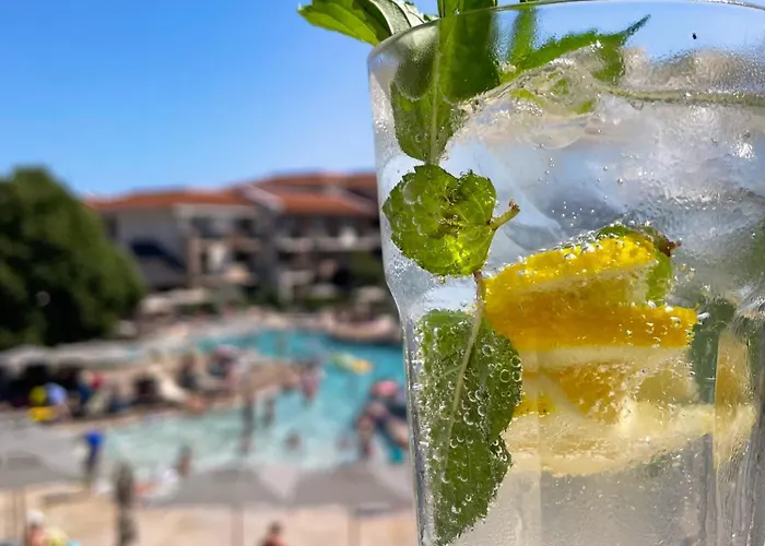 Здравен курорт Hvd Clubhotel Miramar 4*