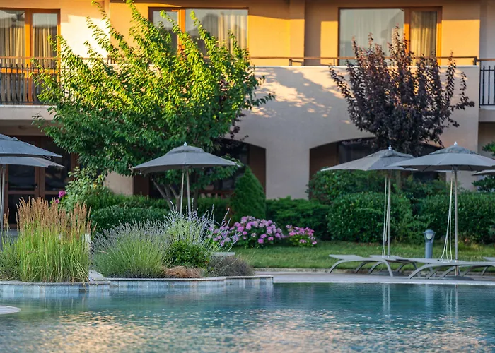 Здравен курорт Hvd Clubhotel Miramar Обзор